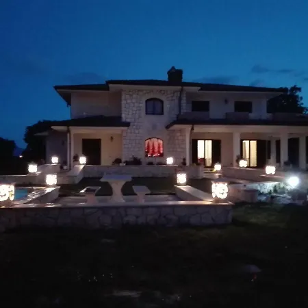 Farm stay Antica Casa Scardone